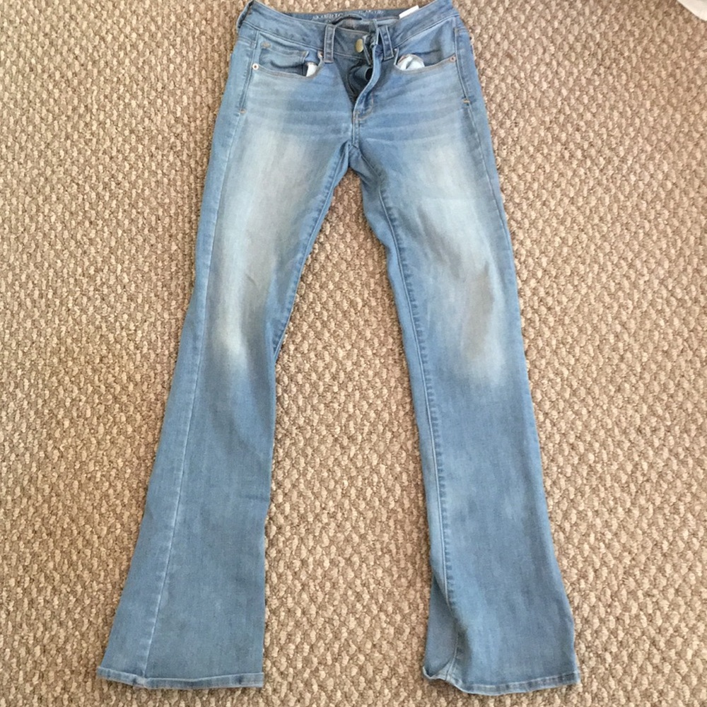American eagle lite wash jeans